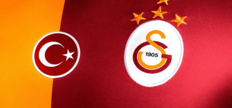 GALATASARAY 3 FUTBOLCUYLA YOLLARINI AYIRDI!
