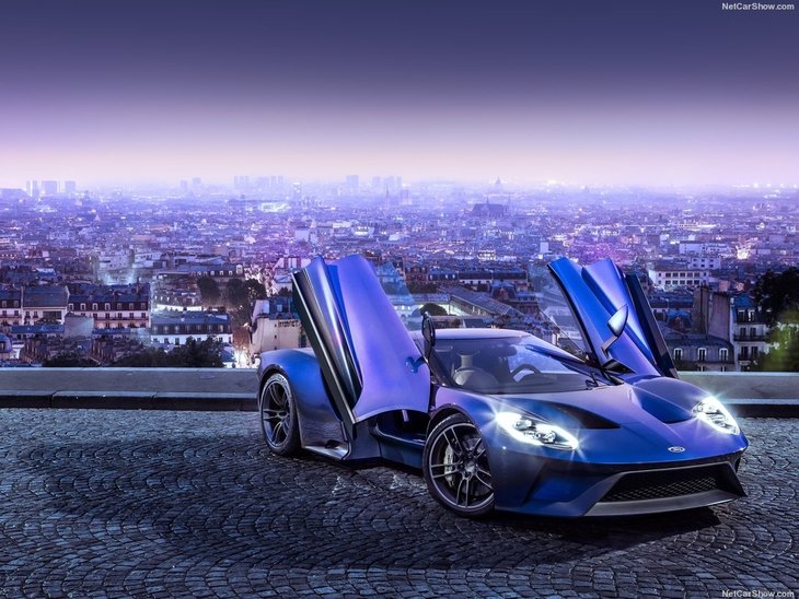 Frankfurt Otomobil Fuarı'nda 10 süper spor otomobili satın aldı!