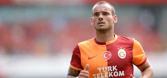 MENAJERİ AÇIKLADI! SNEİJDER AYRILIYOR MU?