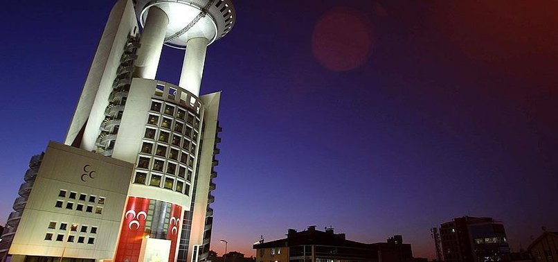 VE MHP BEKLENEN HAMLEYİ YAPTI...