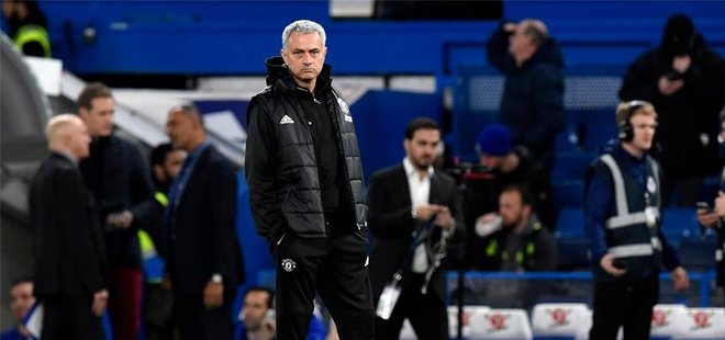 MOURİNHO'DAN CHELSEA TARAFTARINA CEVAP