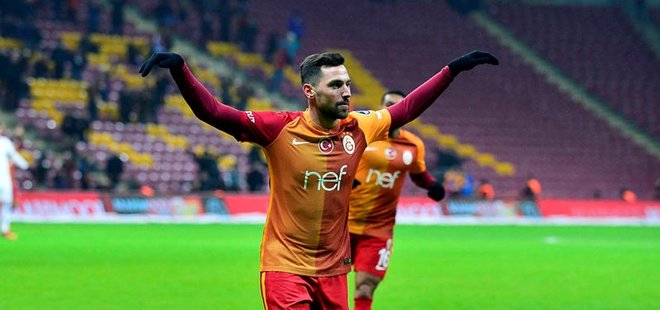 G.SARAYLI YILDIZA UYARI! KENDİNE ÇEKİ DÜZEN VER