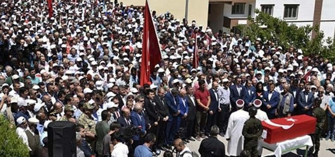 ŞEHİT ÖĞRETMEN SON YOLCULUĞUNA UĞURLANDI