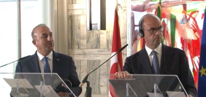 ÇAVUŞOĞLU'NDAN İTALYAN GAZETECİYE AYAR