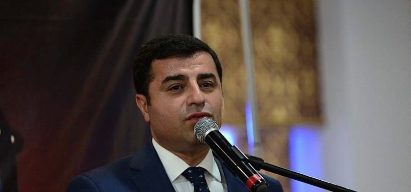 SELAHATTİN DEMİRTAŞ'TAN ALTAN TAN'A SERT YANIT!