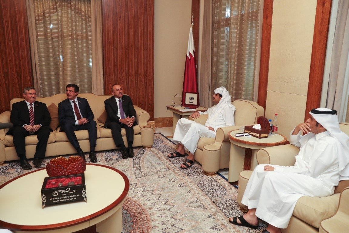 Mevlüt Çavuşoğlu ve Nihat Zeybekci Katar'da