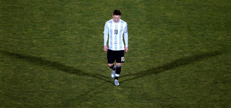 MESSİ'DEN ŞOK KARAR!