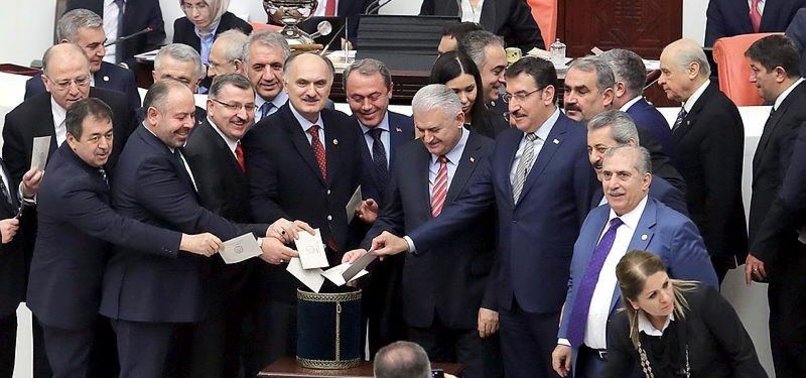 8,9,10 VE 11'İNCİ MADDELER KABUL EDİLDİ