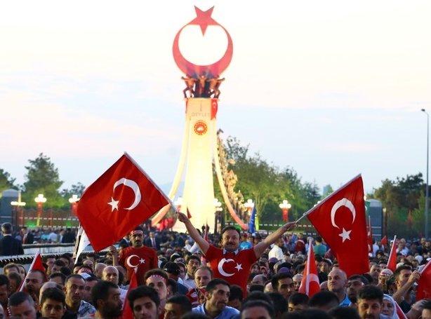 Beştepe'deki Şehitler Abidesi açıldı! Bakın o semboller ne anlama geliyor