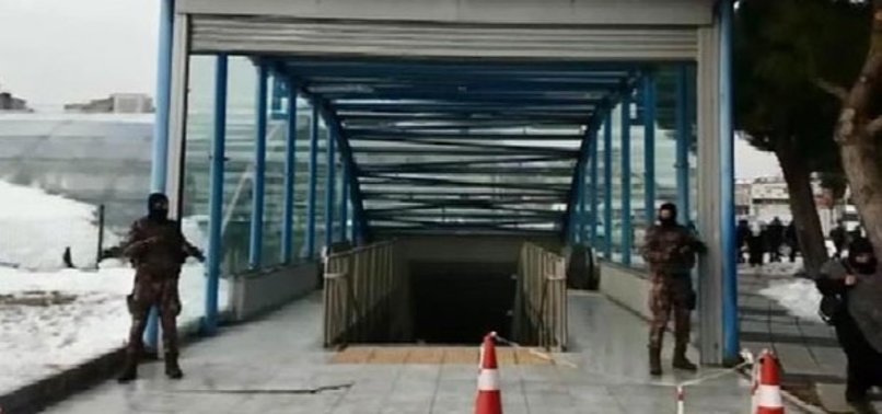 METRO İSTASYONUNDA 'REİNA SALDIRGANI' ALARMI