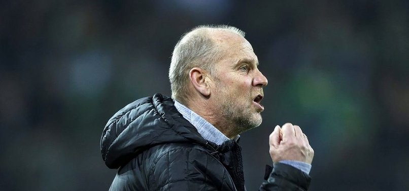 VE GALATASARAY SONUNDA İMZAYI ATTIRDI