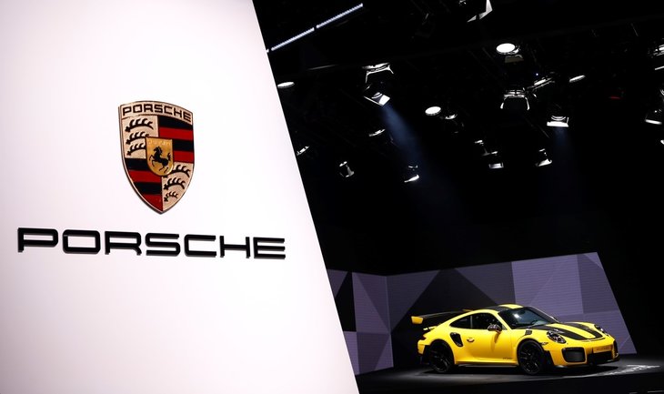 Frankfurt Otomobil Fuarı'nda 10 süper spor otomobili satın aldı!