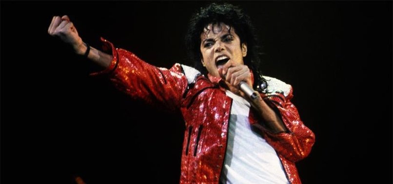 MİCHAEL JACKSON’IN ŞOKE EDEN PORNO ARŞİVİ!