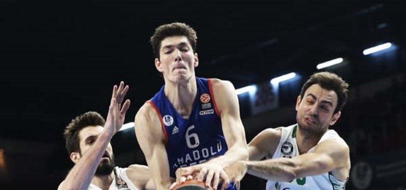 ANADOLU EFES YUNANİSTAN DEPLASMANINDA
