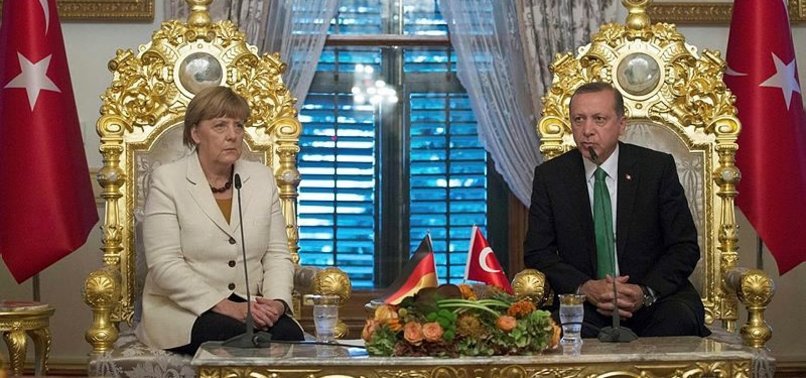 CUMHURBAŞKANI ERDOĞAN, ANGELA MERKEL İLE GÖRÜŞTÜ