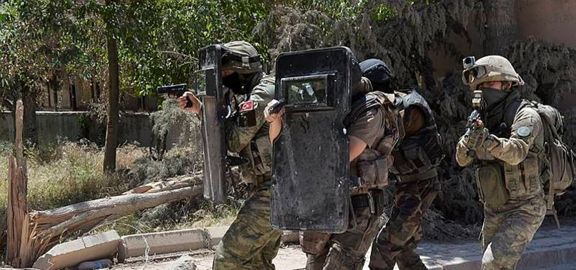NUSAYBİN'DE BOMBA PATLADI! 5 GÜVENLİK GÖREVLİSİ YARALANDI