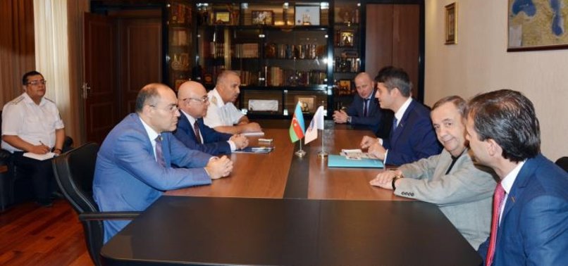 AZERBAYCAN GÜMRÜK KOMİTESİ BAŞKANI ALİYEV, TÜRK İŞ ADAMLARI İLE BİR ARAYA GELDİ