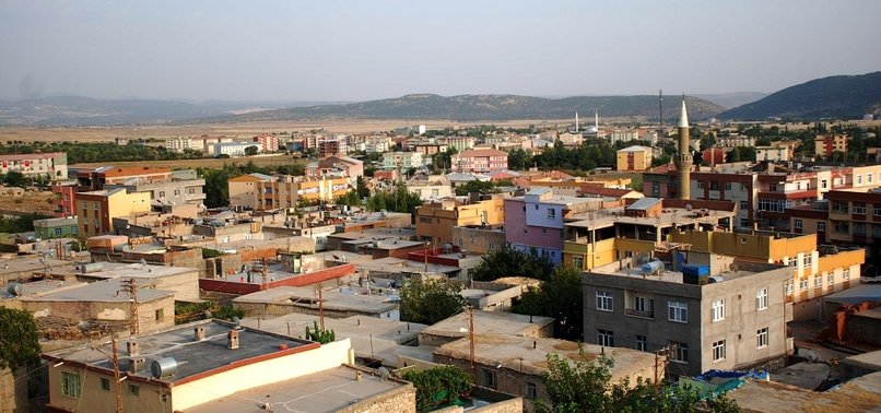 DİYARBAKIR'DA SOKAĞA ÇIKMA YASAĞI
