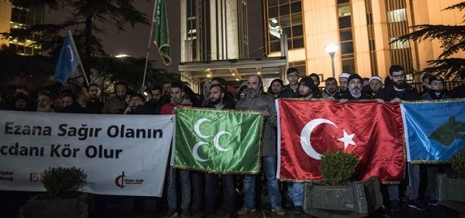 İSRAİL KONSOLOSLUĞU ÖNÜNDE PROTESTO