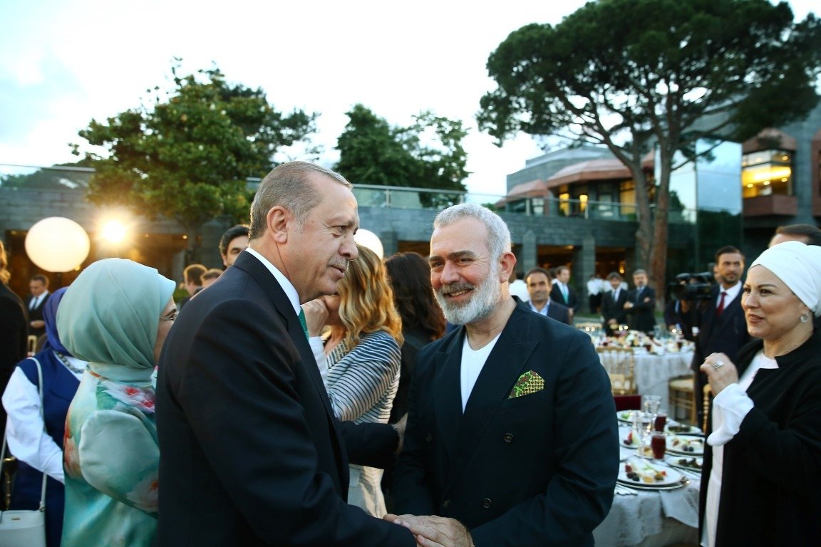 Cumhurbaşkanı Erdoğan sanatçı ve sporculara iftar verdi