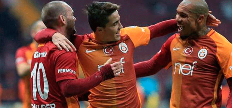 GALATASARAY'DA BİR AYRILIK DAHA!