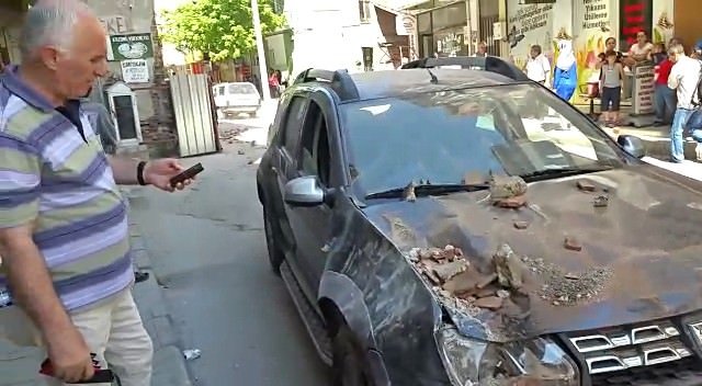 Ege'de meydana gelen deprem sonrası ilk fotoğraflar