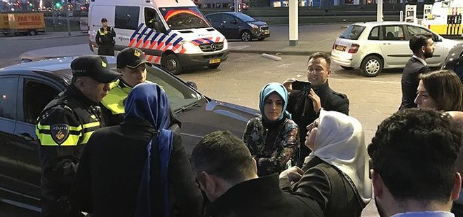 BAKAN KAYA'NIN ARACI HOLLANDA GİRİŞİNDE DURDURULDU