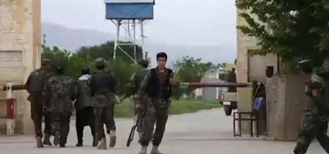 AFGANİSTAN'DA ASKERİ BİRLİĞE SALDIRI: 50 ÖLÜ