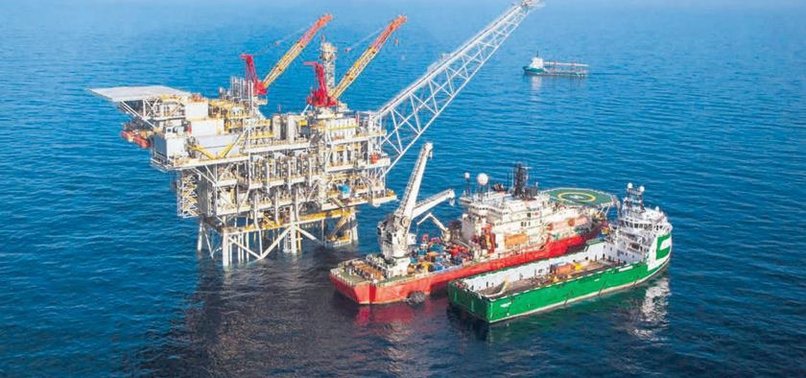 MİLYARLIK PROJELER RAFTAN İNİYOR