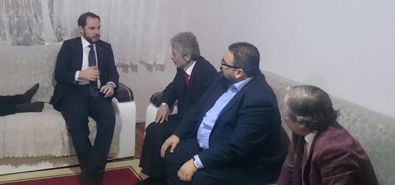 BAKAN ALBAYRAK SİNCANLI AİLELERLE ORUCUNU AÇTI