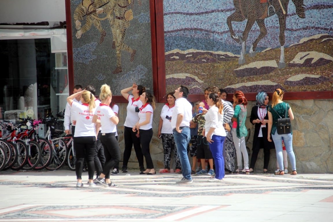 Ege'de meydana gelen deprem sonrası ilk fotoğraflar