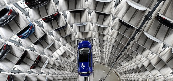 VOLKSWAGEN’E ABD’DE MİLYAR DOLARLIK CEZA