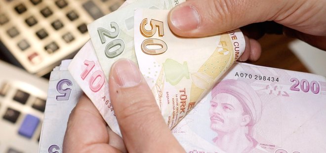 BAKAN'DAN MÜJDE! BORÇLAR BİR YIL ERTELENİYOR
