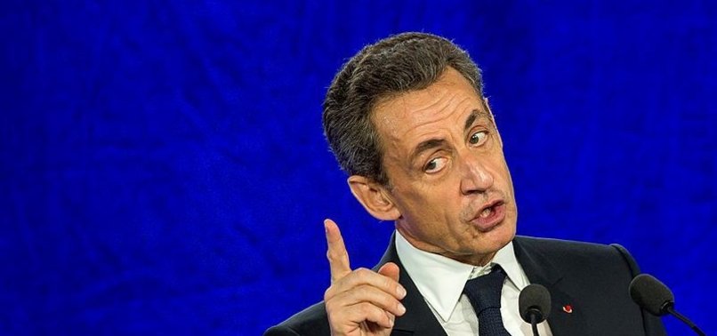 SARKOZY'DEN KÜSTAH TÜRKİYE AÇIKLAMASI