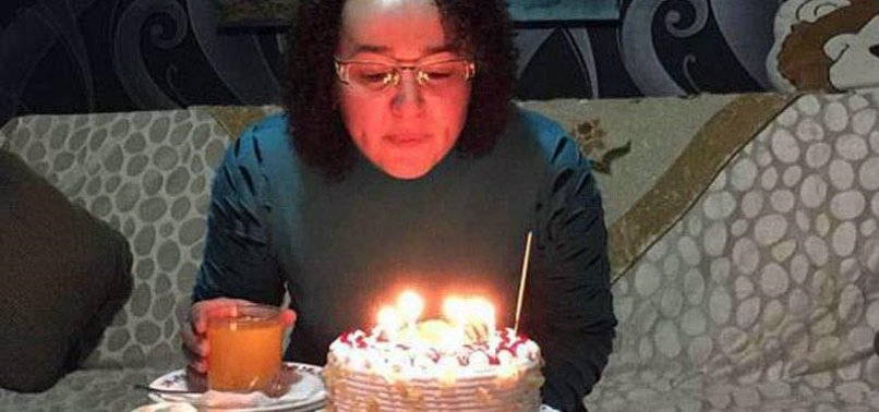 BAŞINA POŞET BAĞLAYIP, ÇOK SAYIDA HAPLA İNTİHAR ETTİ