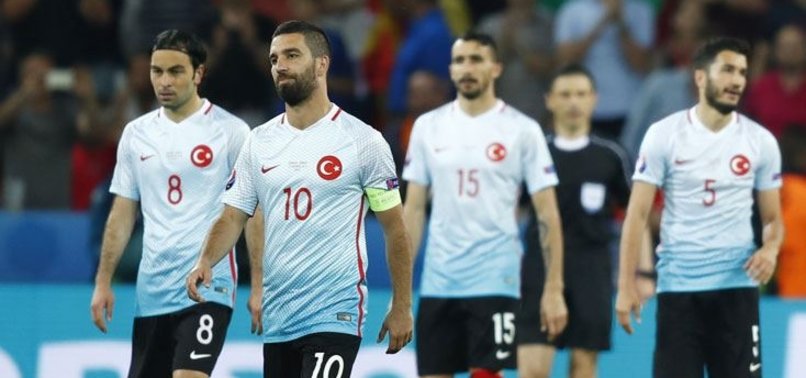 FATİH TERİM MİLLİ TAKIM'A LİDER ARIYOR!