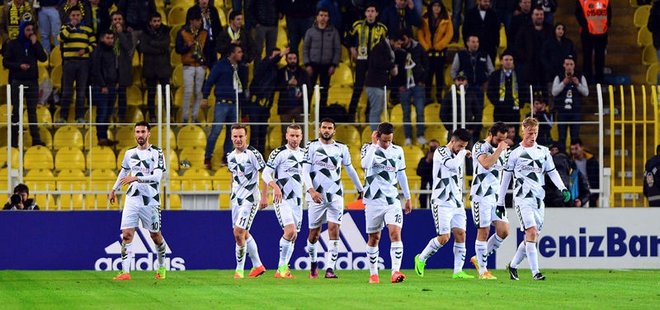 FENERBAHÇE'YE KONYASPOR DARBESİ