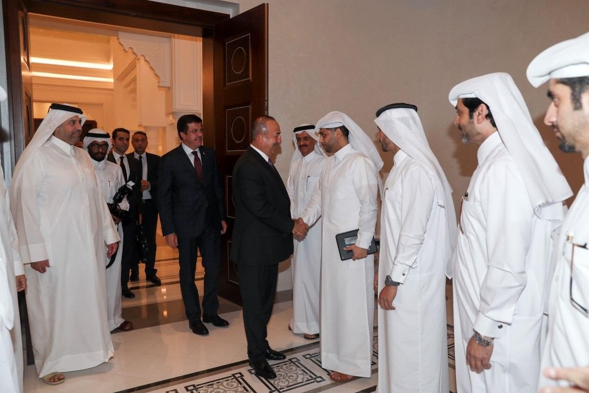 Mevlüt Çavuşoğlu ve Nihat Zeybekci Katar'da