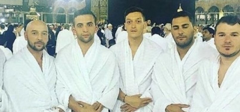 ALMAN VEKİLE, MESUT ÖZİL'DEN TARİHİ YANIT!