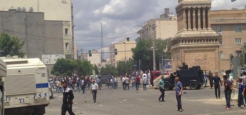 MARDİN'DE BOMBALI ARAÇLA SALDIRI