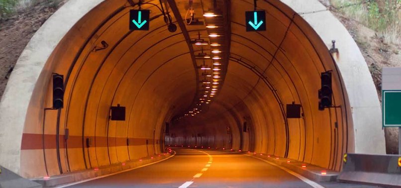 İSTANBUL'DA TRAFİK SORUNU TARİH OLACAK! 7 TÜNEL GELİYOR...