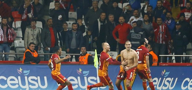 GALATASARAY'DA ŞOK SAKATLIK!