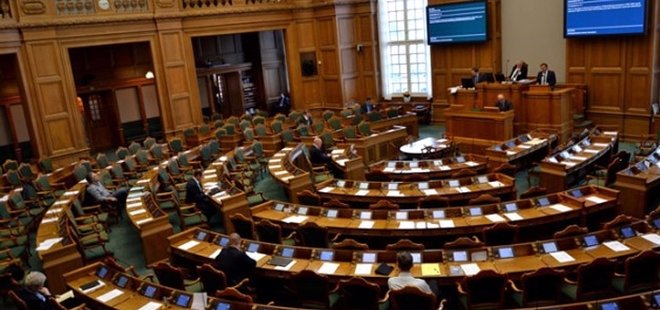 DANİMARKA SIĞINMACI ÇOCUKLARI SINIRDA REDDETMEYİ PLANLIYOR