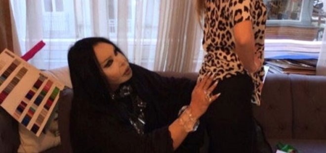 BÜLENT ERSOY ELLERİYLE KONTROL ETTİ!