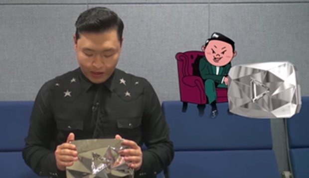 'Gangnam Style' ile ünlenen Psy'ya 'Elmas tuş'