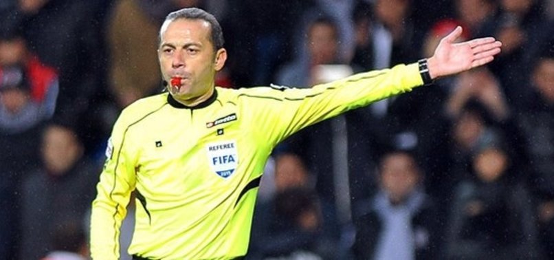 CÜNEYT ÇAKIR SAHNE ALIYOR!