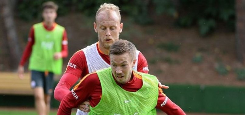 GALATASARAY'DA 2 İSİM GÖZDEN ÇIKARILDI