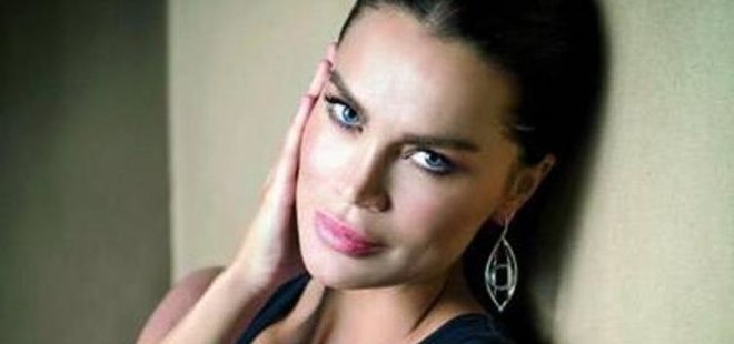 EBRU ŞALLI MANKENLİK YAPACAK