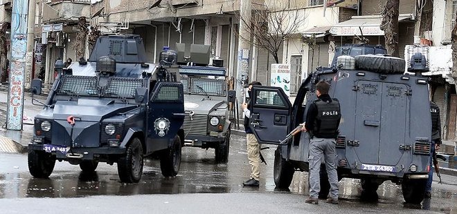 DİYARBAKIR'DAKİ SOKAĞA ÇIKMA YASAĞI SONA ERDİ