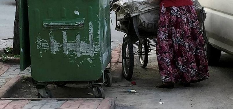 ÇÖPTEN ÇIKAN BEBEK UMUT OLDU